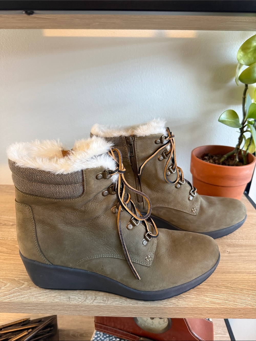 Sperry Luca Peak Green Waterproof Suede Leather Fur Lined Wedge Hiking Boot, 12